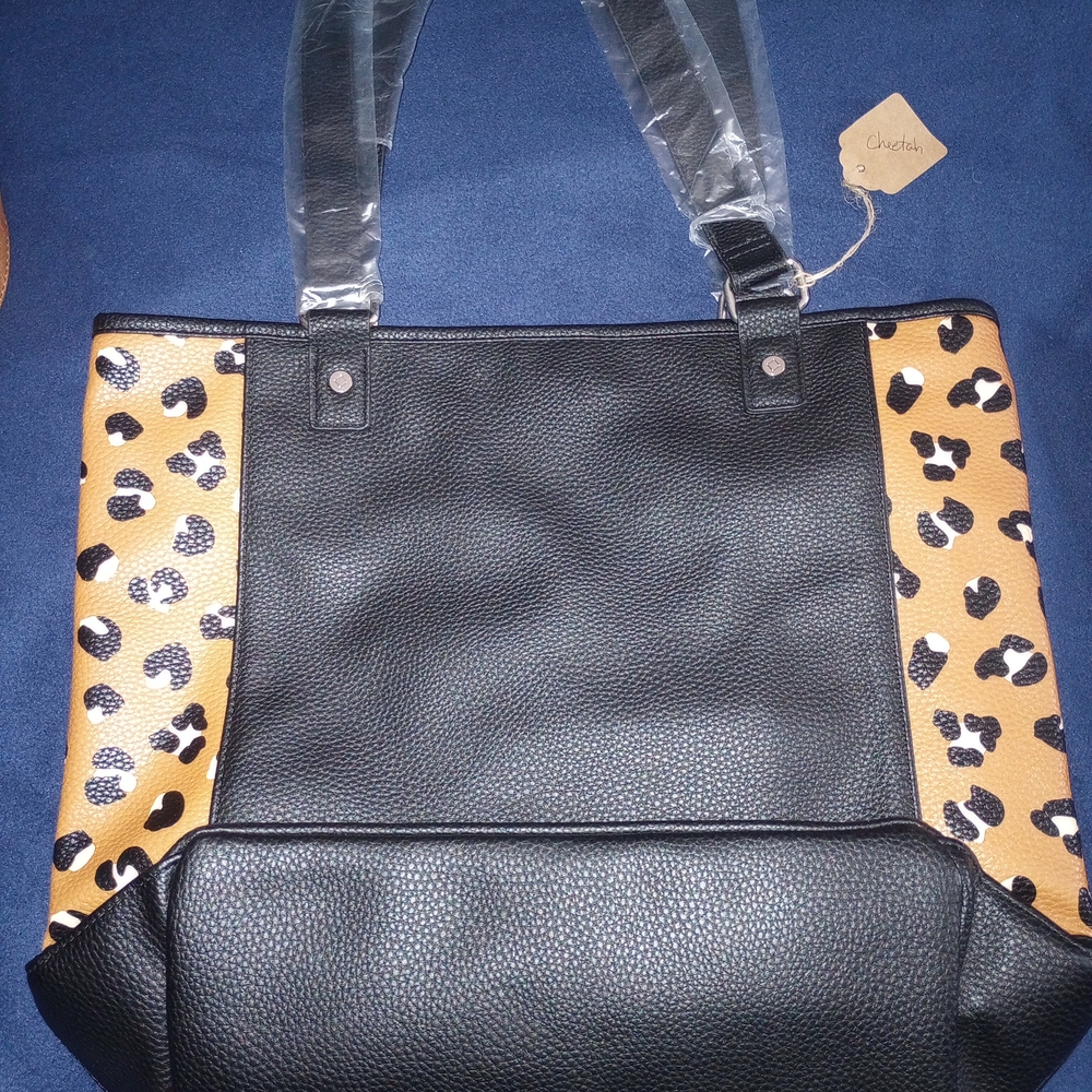 Bundle Thirty-One Black and Tan Leopard Shoulder Bag And Rubi